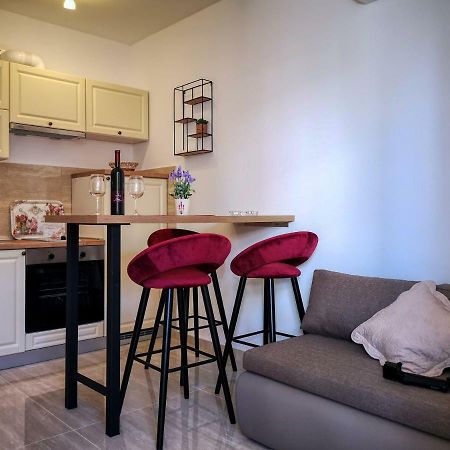Apartman Ante Сукошан Экстерьер фото